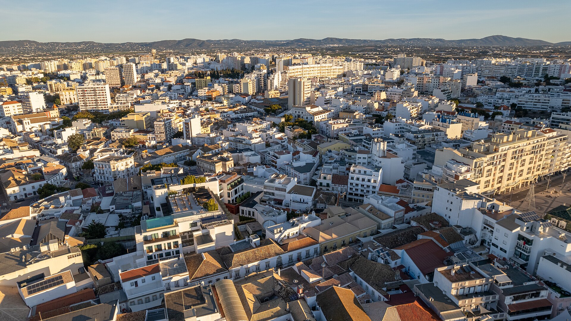 Cannabis in Faro: Southern Guidelines