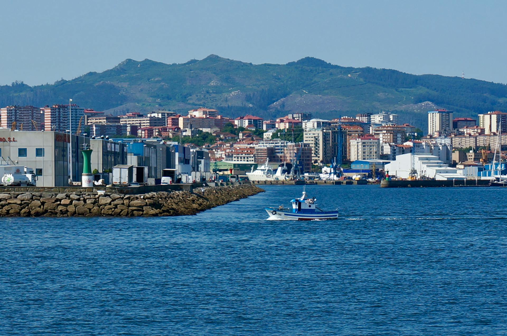 Cannabis in Vigo: Coastal Travel